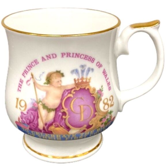 1982 Royal Mug Commemorative Birth of Prince William to Charles and Diana - Picture 1 of 13